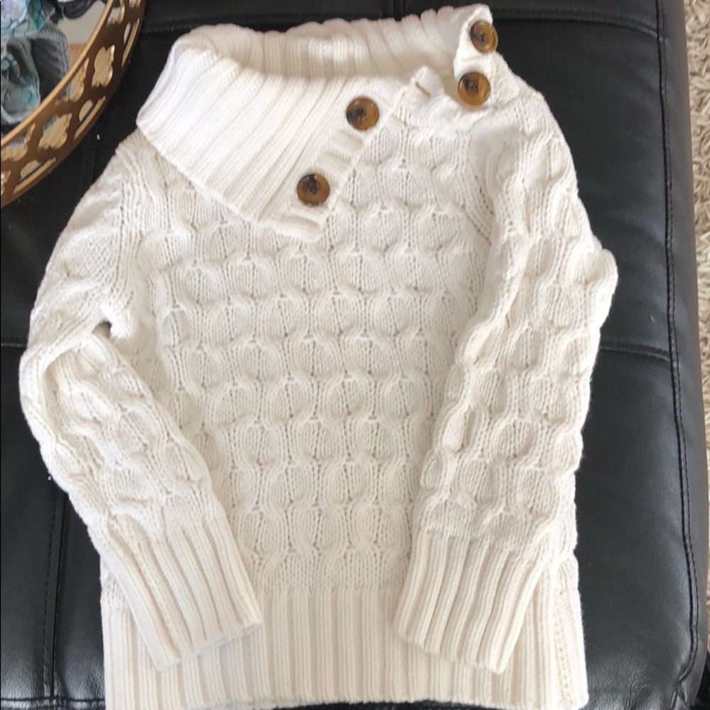 Old Navy cable knit sweater